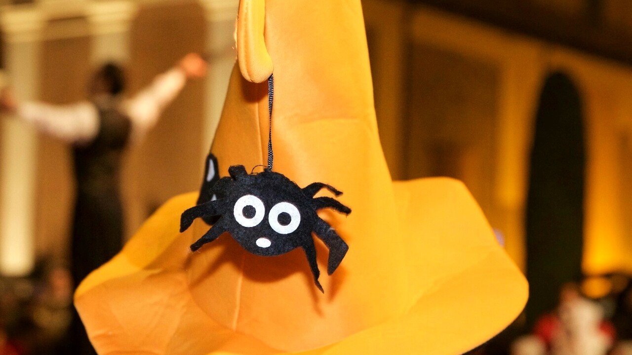 Halloween con una marcia in più: quando i diritti delle donne salgono sul palco