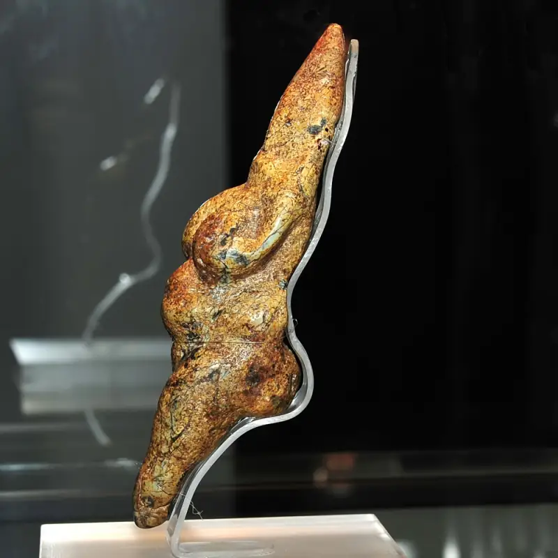 Un tesoro paleolitico racconta nuovi segreti: la Venere di Savignano protagonista di un incontro esclusivo