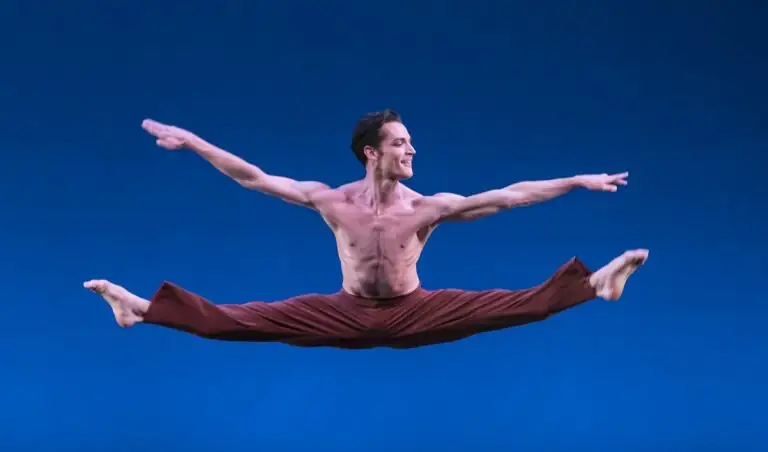 Cento anni e non sentirli: la Martha Graham Dance Company arriva a Modena con un secolo di danza americana sulle spalle