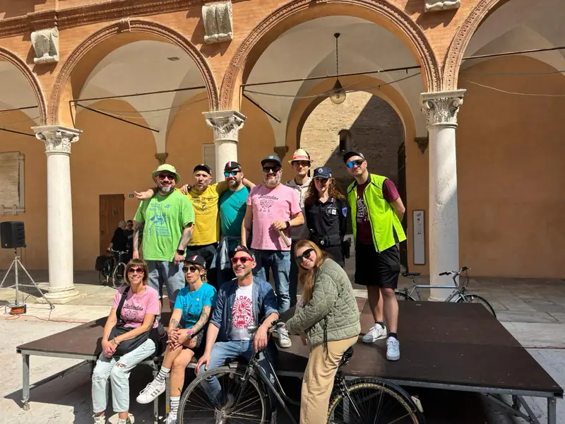 Asta di biciclette al Palazzo Pio: 50 mezzi venduti per la solidarietà