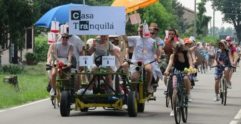 Domenica a Sozzigalli torna La Balorda: bici, musica dal mondo e zero rifiuti per la Sudatissima 2026