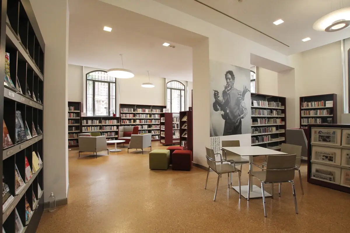 La Loria non chiude per ferie: libri, studio e aria condizionata per tutta l'estate