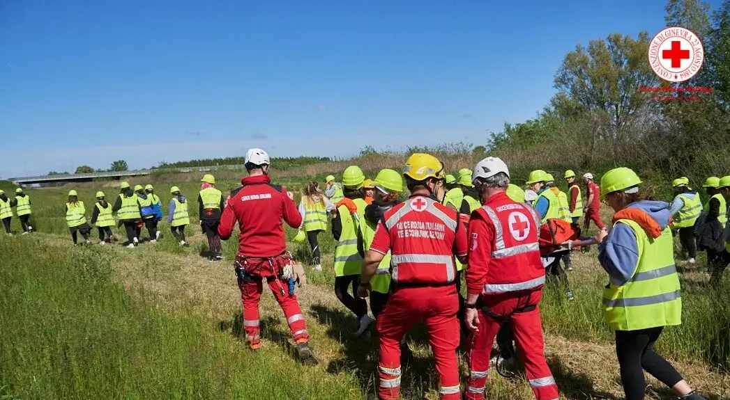 Protezione Civile porta a porta a San Martino Secchia e Cortile: «Mappiamo i residenti per intervenire subito in caso di piena»