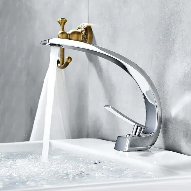 Acqua di ritorno a Carpi e Soliera: era un calo di tensione, non una rottura