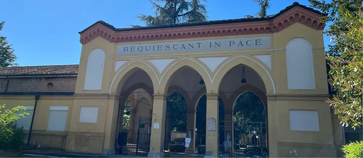 Cimiteri di Carpi, la gestione passa alla cooperativa Dugoni in attesa del partenariato