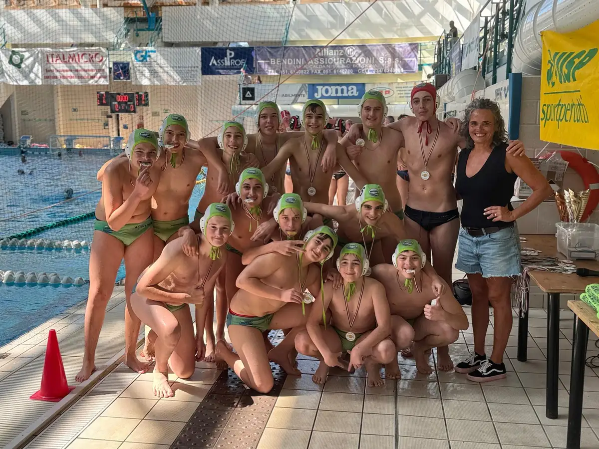 Doppia finale, doppio podio: Coopernuoto Carpi conquista l'argento Under 13 e il titolo regionale Under 15