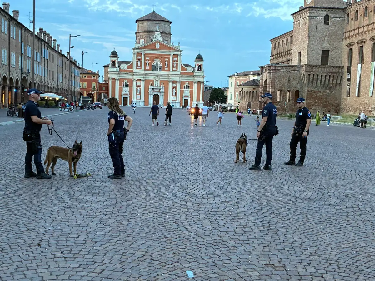 Droga nei parchi del centro, due segnalati. In azione anche la cucciola Kleo
