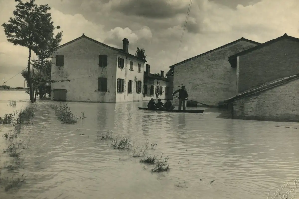 Quando il Secchia rompeva gli argini: all'Archivio storico rivivono le antiche piene