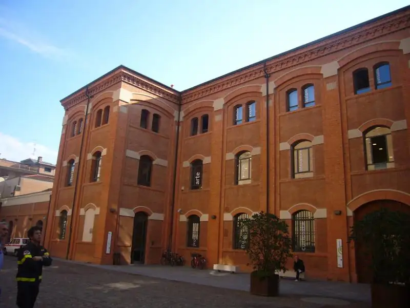 Ponte del Primo Maggio, uffici comunali chiusi sabato 2: aperti Biblioteca Loria e Castello dei ragazzi