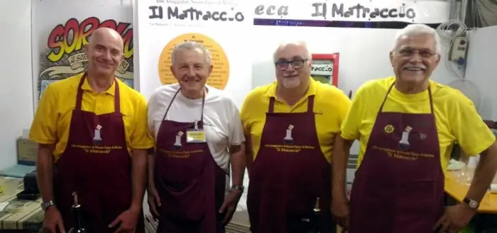 Nocinopoli compie dieci anni: Modena alza il calice (di nocino) e brinda a un decennio di tradizione autentica
