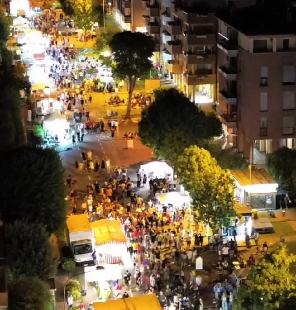 Notte Fluo, il 2 luglio via Cuneo e Piazzale Gorizia si trasformano in un palcoscenico a cielo aperto