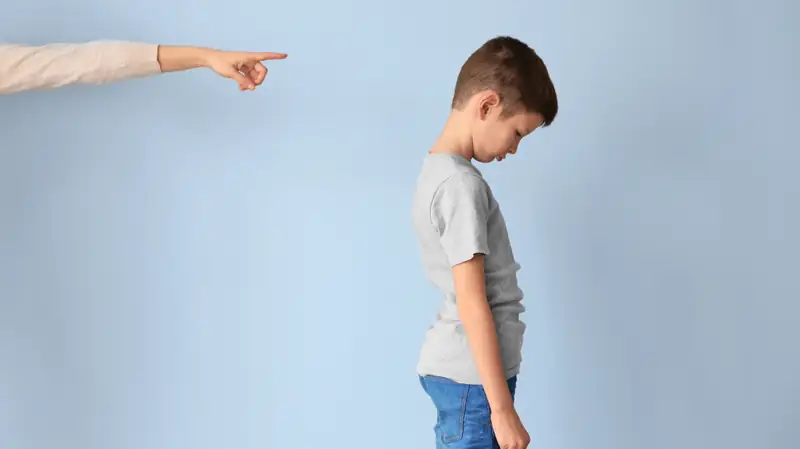 Scuole nel mirino: le ombre nel modenese