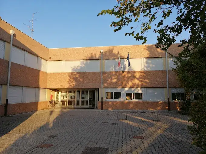 Scuola Fassi, estate di cantieri: lavori antincendio e rinforzi sismici finanziati dal PNRR