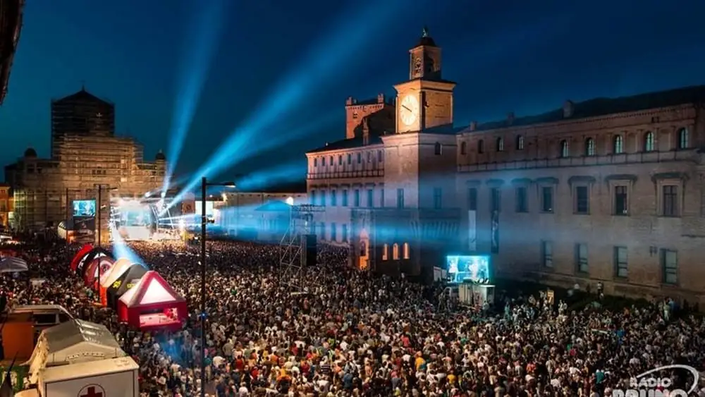 Lunedì 6 luglio Carpi si ferma per Radio Bruno Estate: 9.500 persone in piazza Martiri, ecco come cambia la viabilità